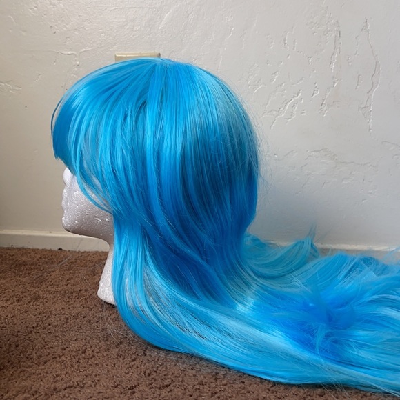 Blue wig - Picture 2 of 5